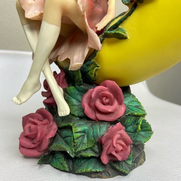 Rare! Diamond Select Fairie with Pink Wings on Quarter Moon 10"  Statue Roses - Picture 11 of 11